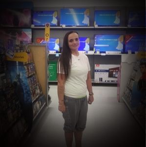 Meet your Posher, Candice